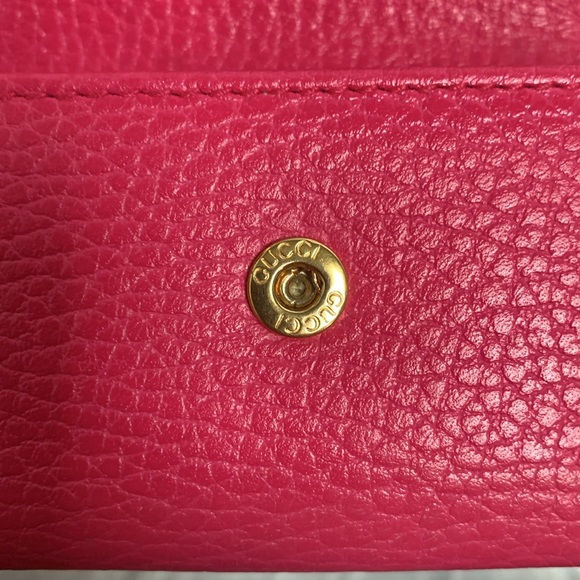 Authentic Gucci hot pink fuscia key and card holder - Picture 7 of 17